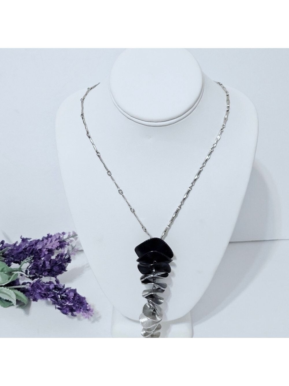 3/$15 Black And Silver Tone Necklace